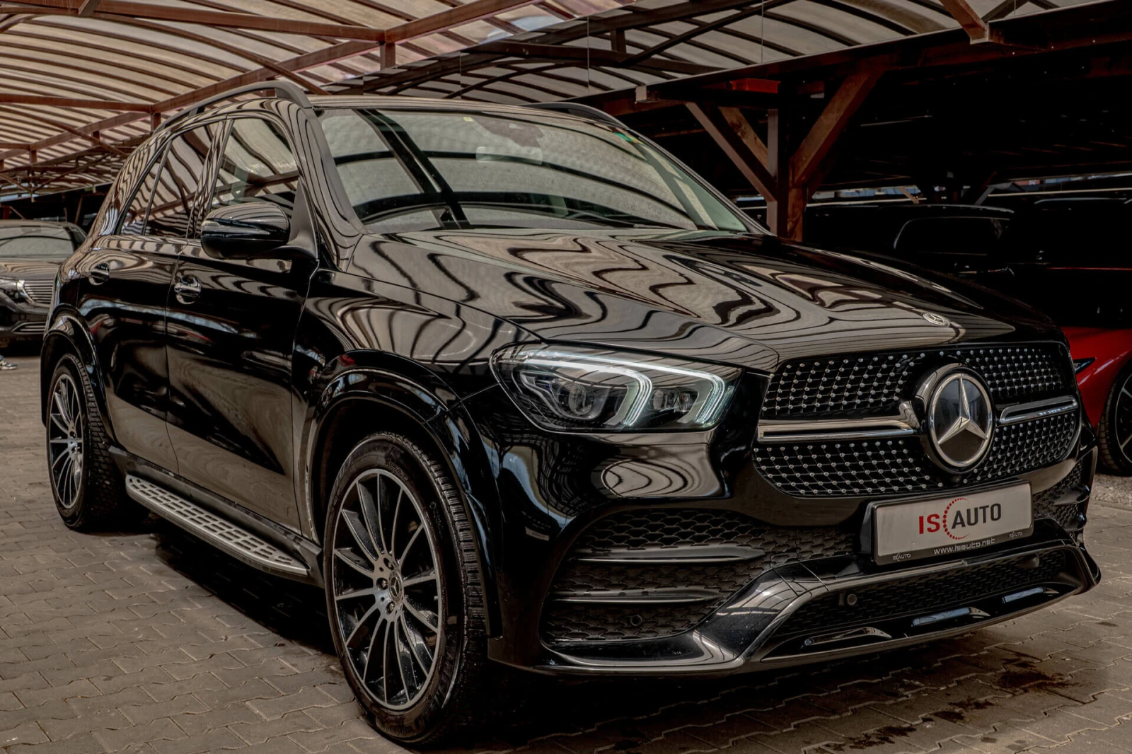 Mercedes-Benz GLE 300/AMG/4Matic/6+ 1/MultiBeam/AIR Matic/Камера 360 - изображение 3