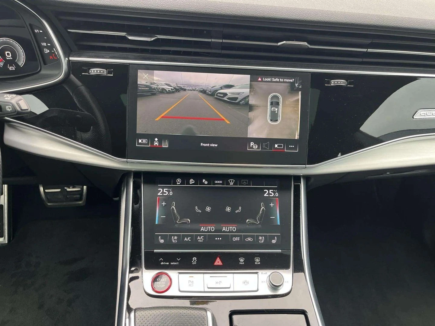 Audi SQ8 TFSI quattro, снимка 10 - Автомобили и джипове - 54223407