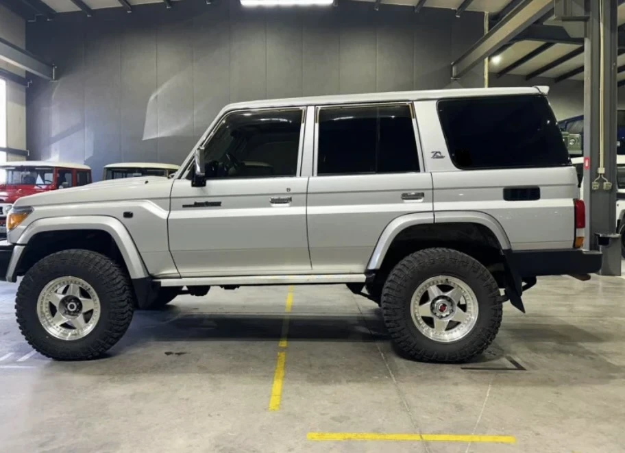 Toyota Land cruiser GR J76 LX, снимка 2 - Автомобили и джипове - 54730202