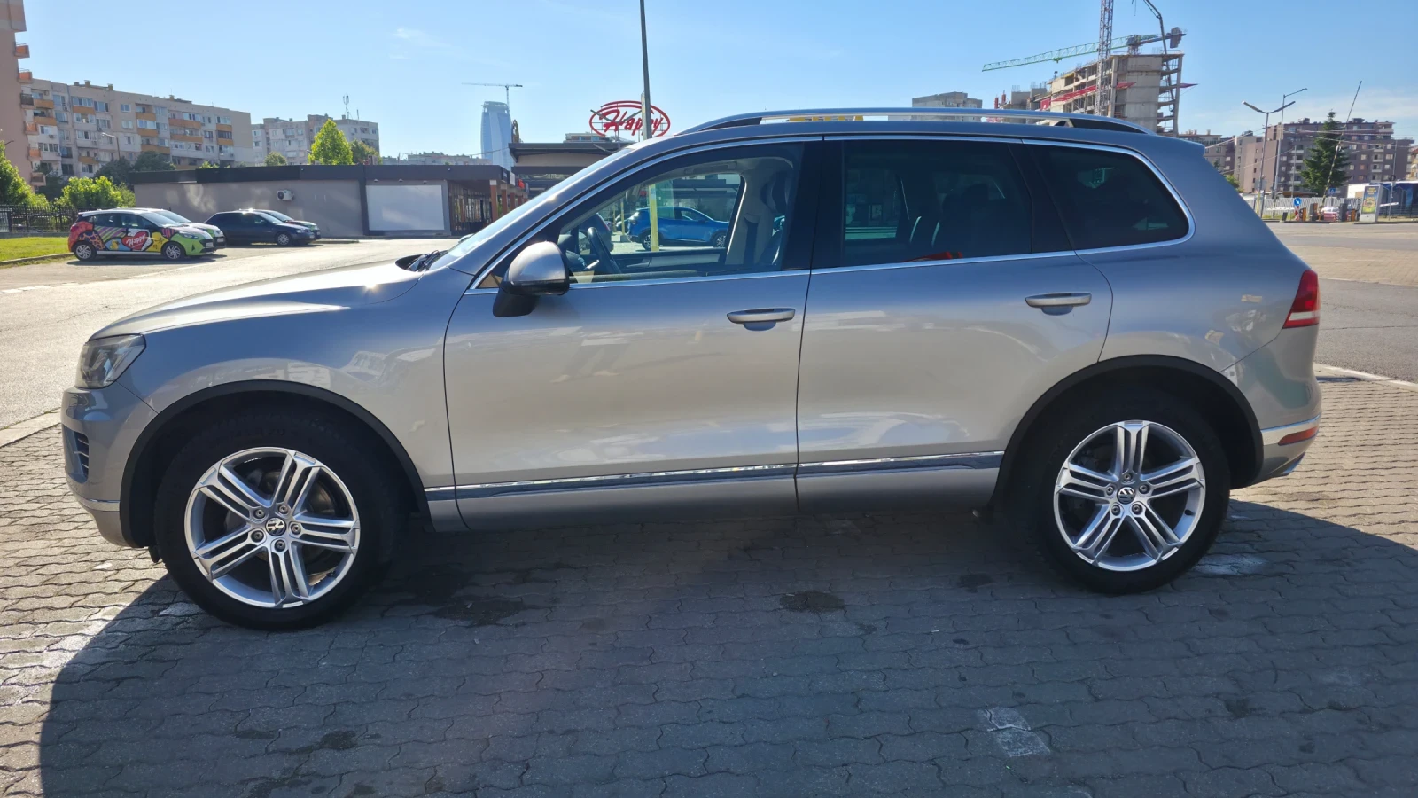 VW Touareg 3.0 TDI V6 / R Line, , снимка 3 - Автомобили и джипове - 54915369