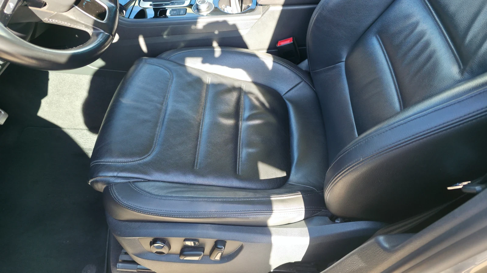 VW Touareg 3.0 TDI V6 / R Line, , снимка 9 - Автомобили и джипове - 54915369