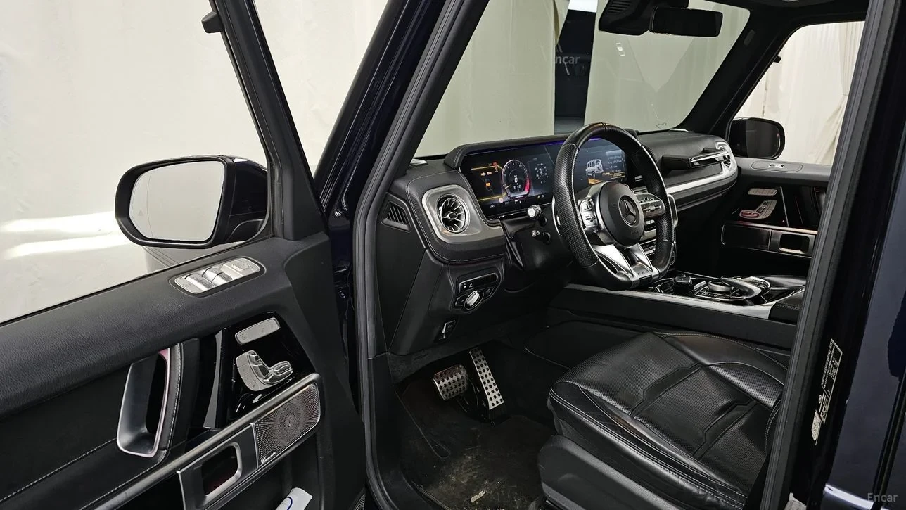 Mercedes-Benz G 63 AMG Burmester3D| ACTIVE EXHAUST| 360| ОБДУХ| DISTRONIC, снимка 10 - Автомобили и джипове - 54950094