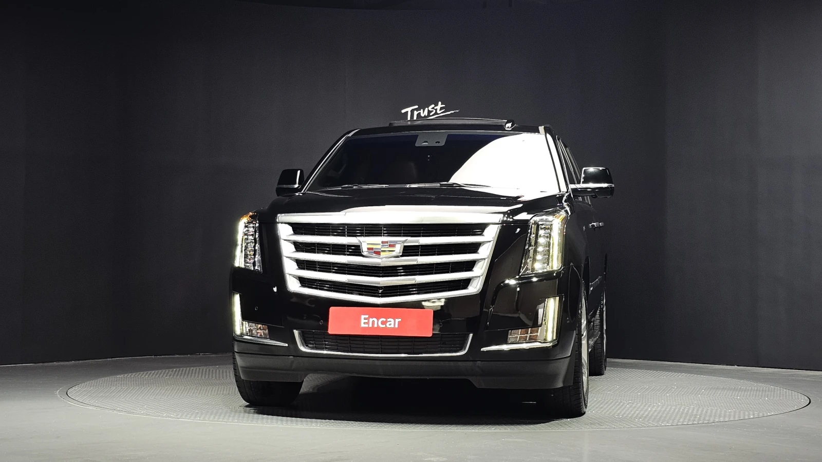 Cadillac Escalade 6.2* ЕЛ. БАГАЖНИК* HUD* BLIND SPOT* 360* КРАЙНА ЦЕ, снимка 3 - Автомобили и джипове - 55243758