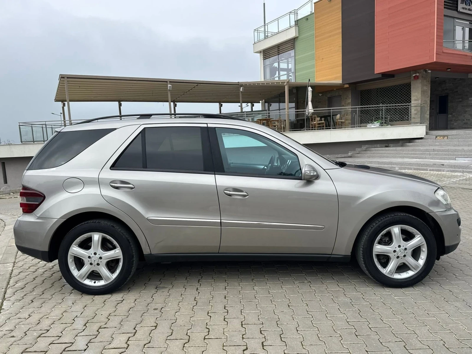 Mercedes-Benz ML 320, снимка 5 - Автомобили и джипове - 55569258