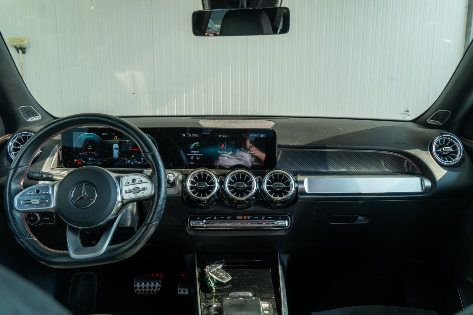 Mercedes-Benz GLB 220 D = AMG PACK = BURMASTER = MULTIBEAM = TOP= ЛИЗИНГ, снимка 13 - Автомобили и джипове - 55581703