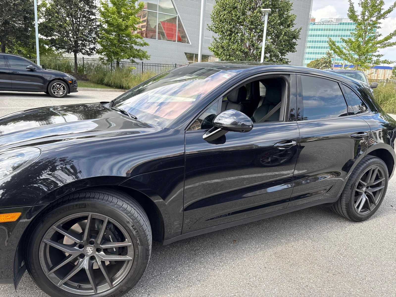 Porsche Macan * T AWD * CARFAX * , снимка 2 - Автомобили и джипове - 56131997