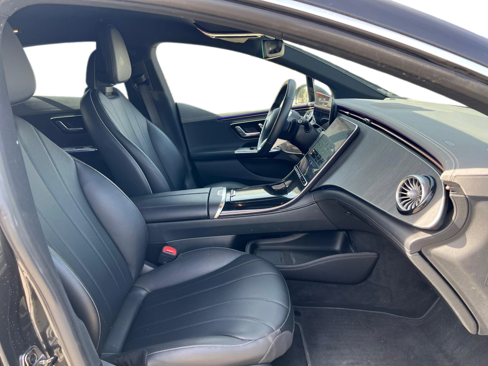 Mercedes-Benz EQE 300, снимка 11 - Автомобили и джипове - 56328278