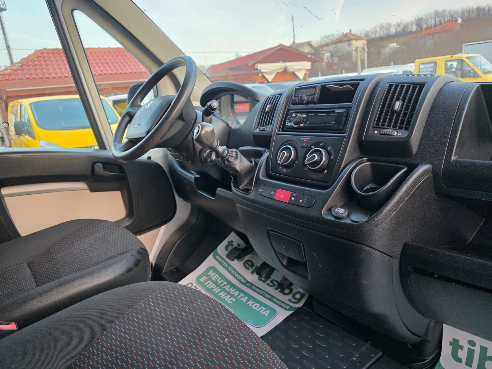 Peugeot Boxer 2.2hdi Евро5 6 скорости, снимка 13 - Бусове и автобуси - 53739687