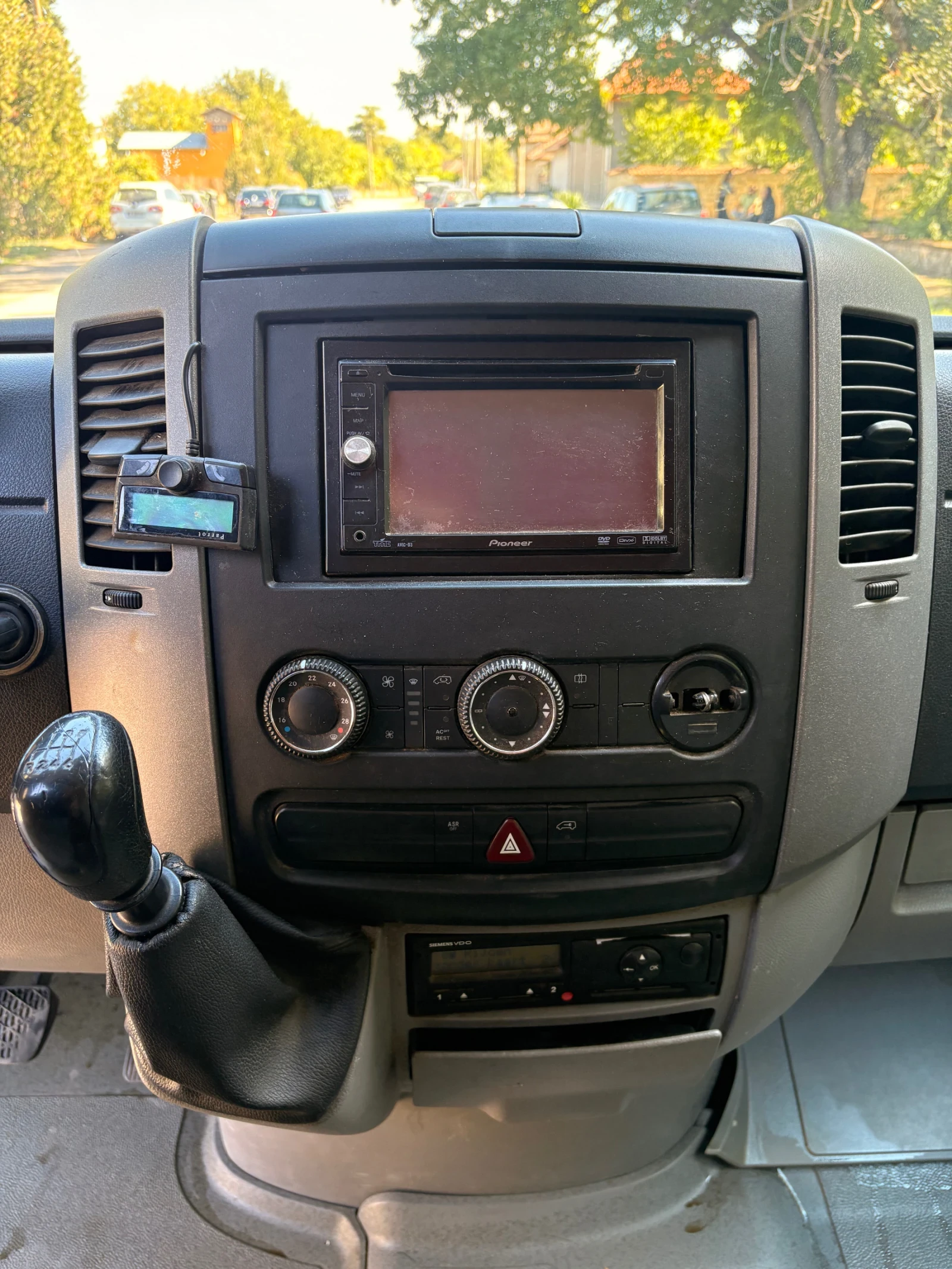 VW Crafter, снимка 15 - Бусове и автобуси - 56413190