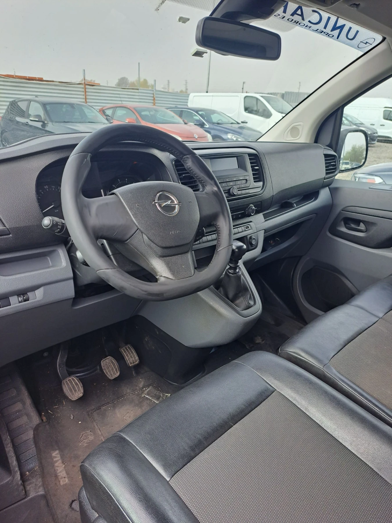 Opel Vivaro 2.0tDI, снимка 5 - Бусове и автобуси - 56700103