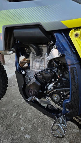 Husqvarna 250, снимка 4
