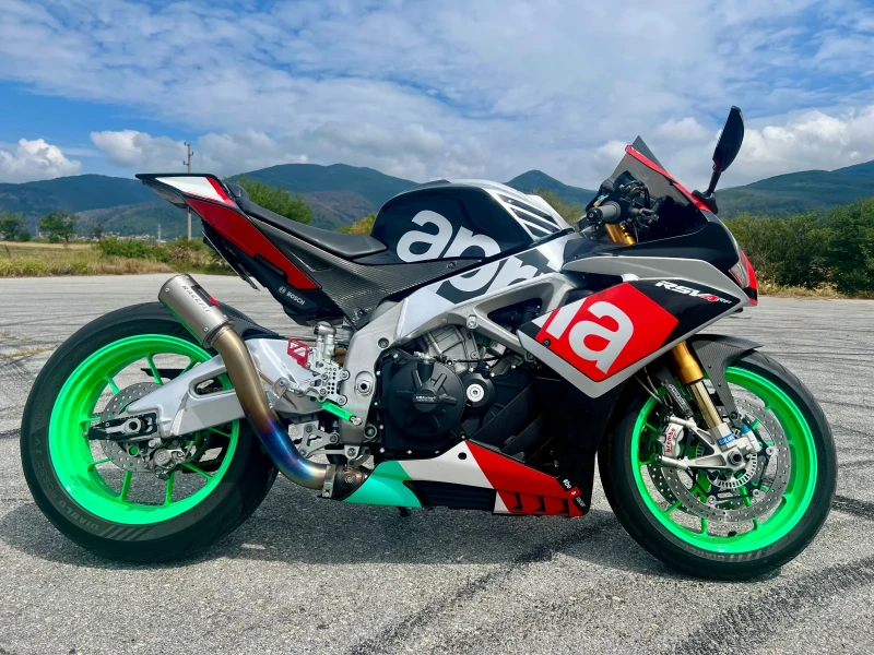 Aprilia RSV4 RF LE