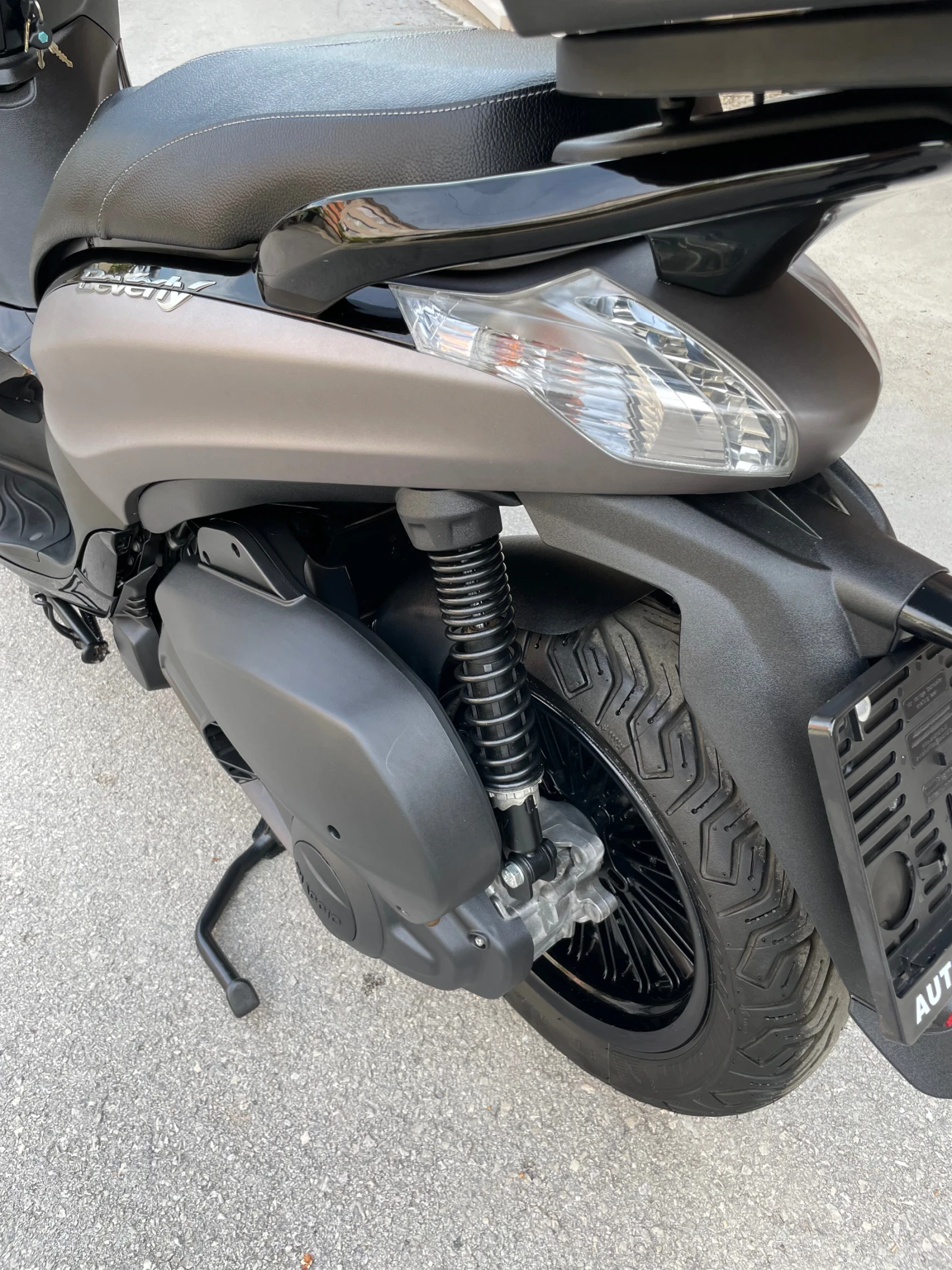Piaggio Beverly, снимка 9 - Мотоциклети и мототехника - 55524469