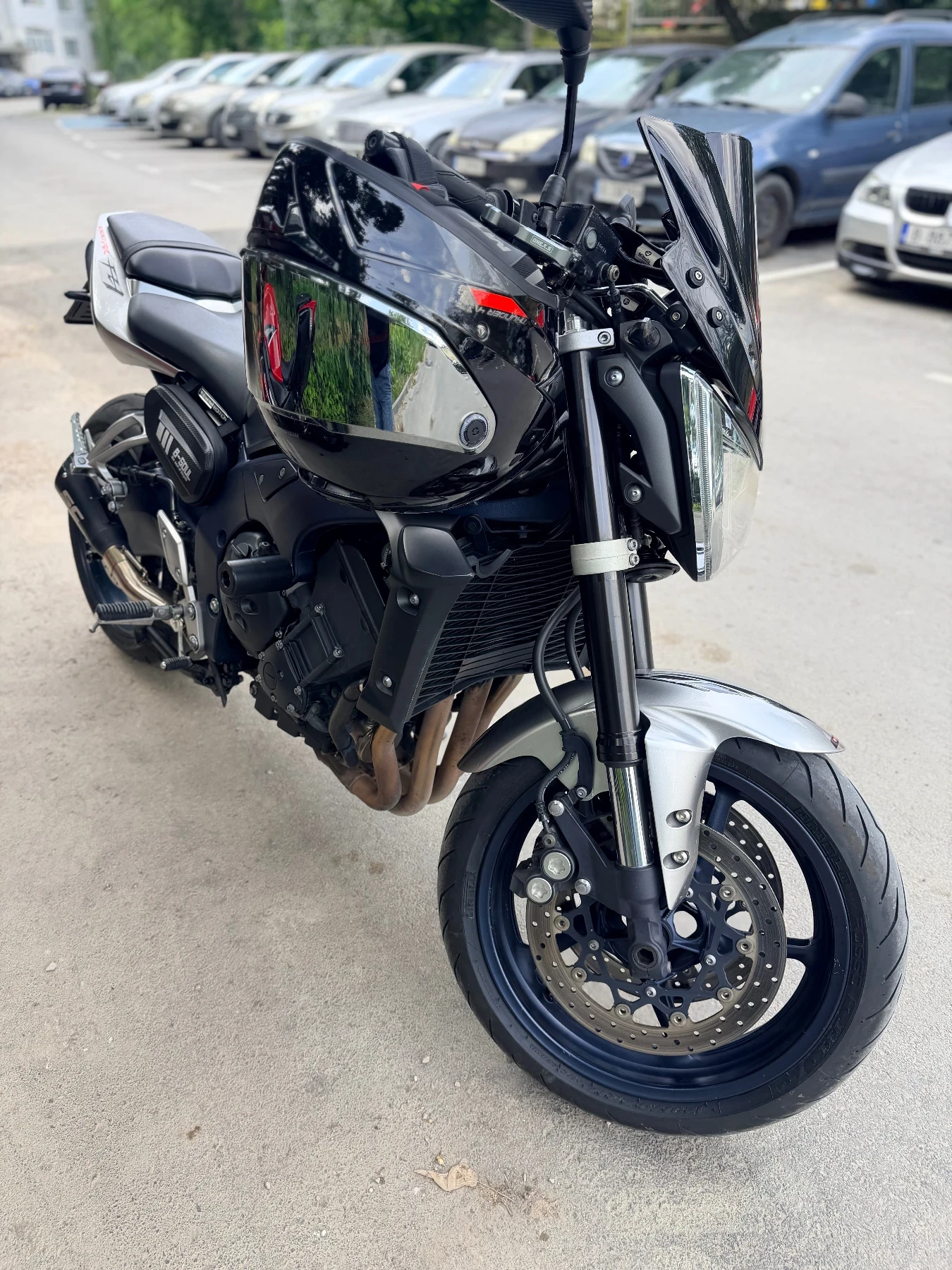 Yamaha FZ1