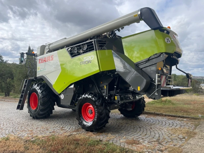 Комбайн Claas ЧИСТО НОВА TRION 520 + CLAAS CERIO 620 ЛИЗИНГ, снимка 5 - Селскостопанска техника - 42442770