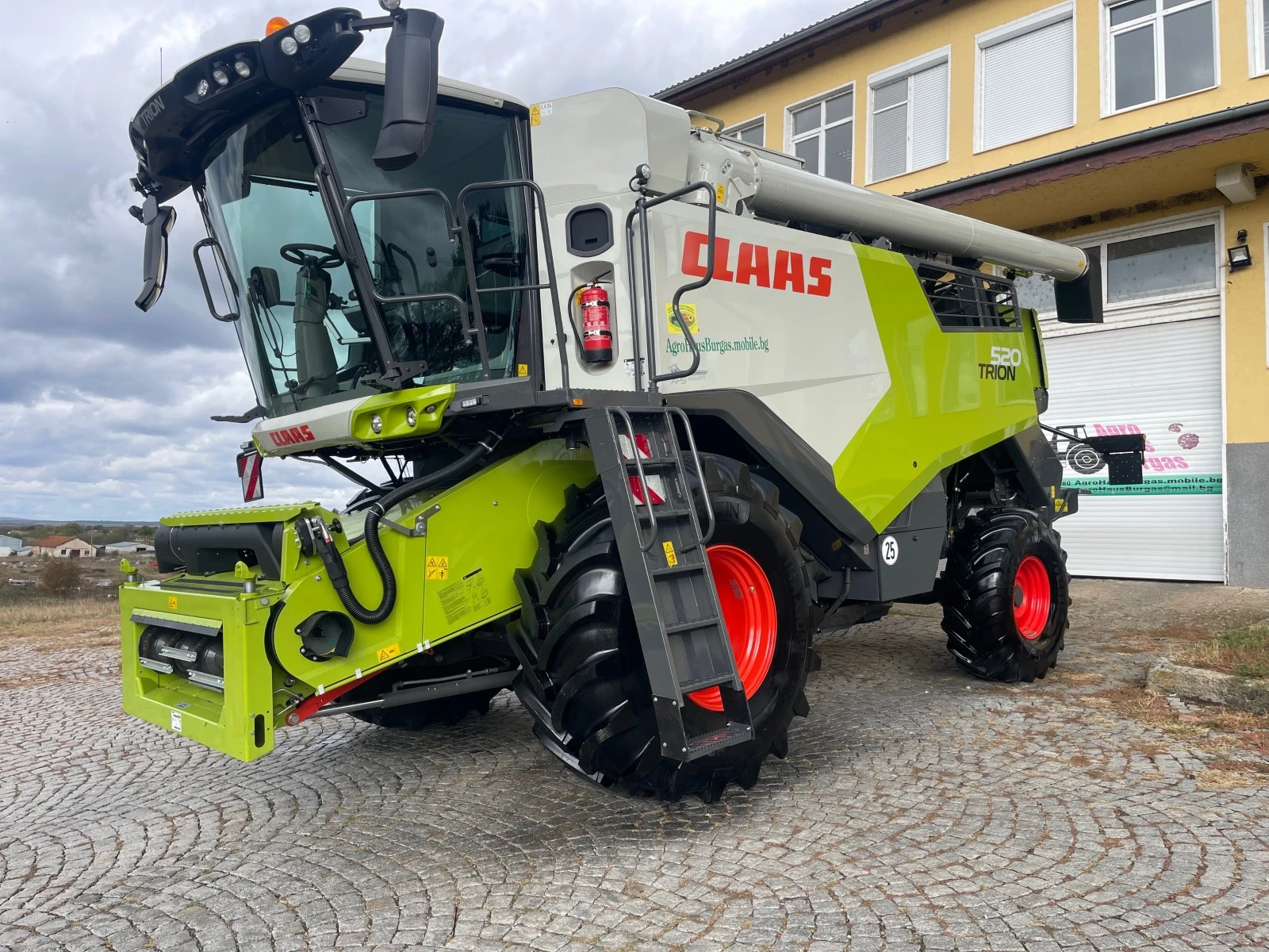 Комбайн Claas ЧИСТО НОВА TRION 520 + CLAAS CERIO 620 ЛИЗИНГ - изображение 3