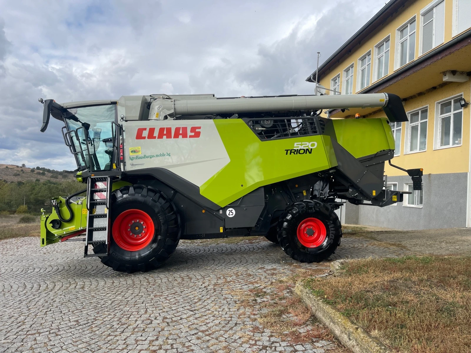 Комбайн Claas ЧИСТО НОВА TRION 520 + CLAAS CERIO 620 ЛИЗИНГ - изображение 4