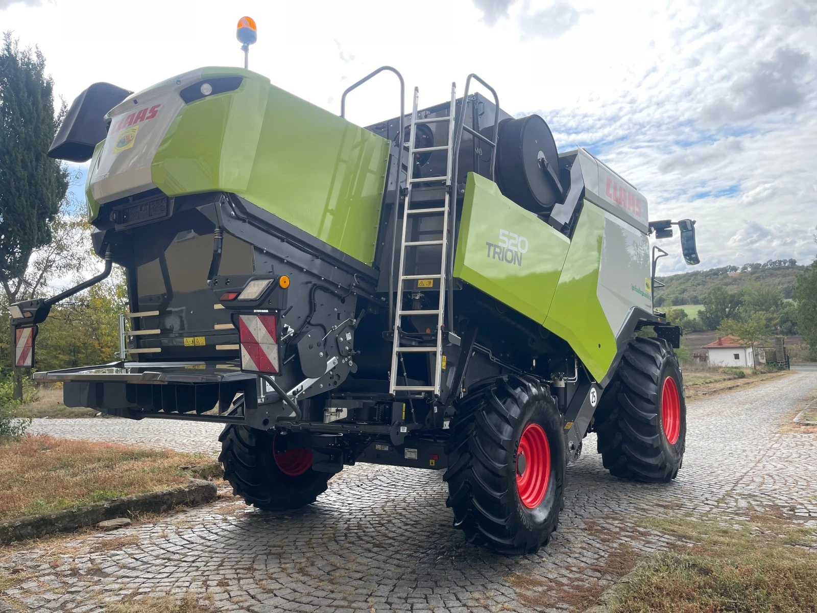 Комбайн Claas ЧИСТО НОВА TRION 520 + CLAAS CERIO 620 ЛИЗИНГ - изображение 6