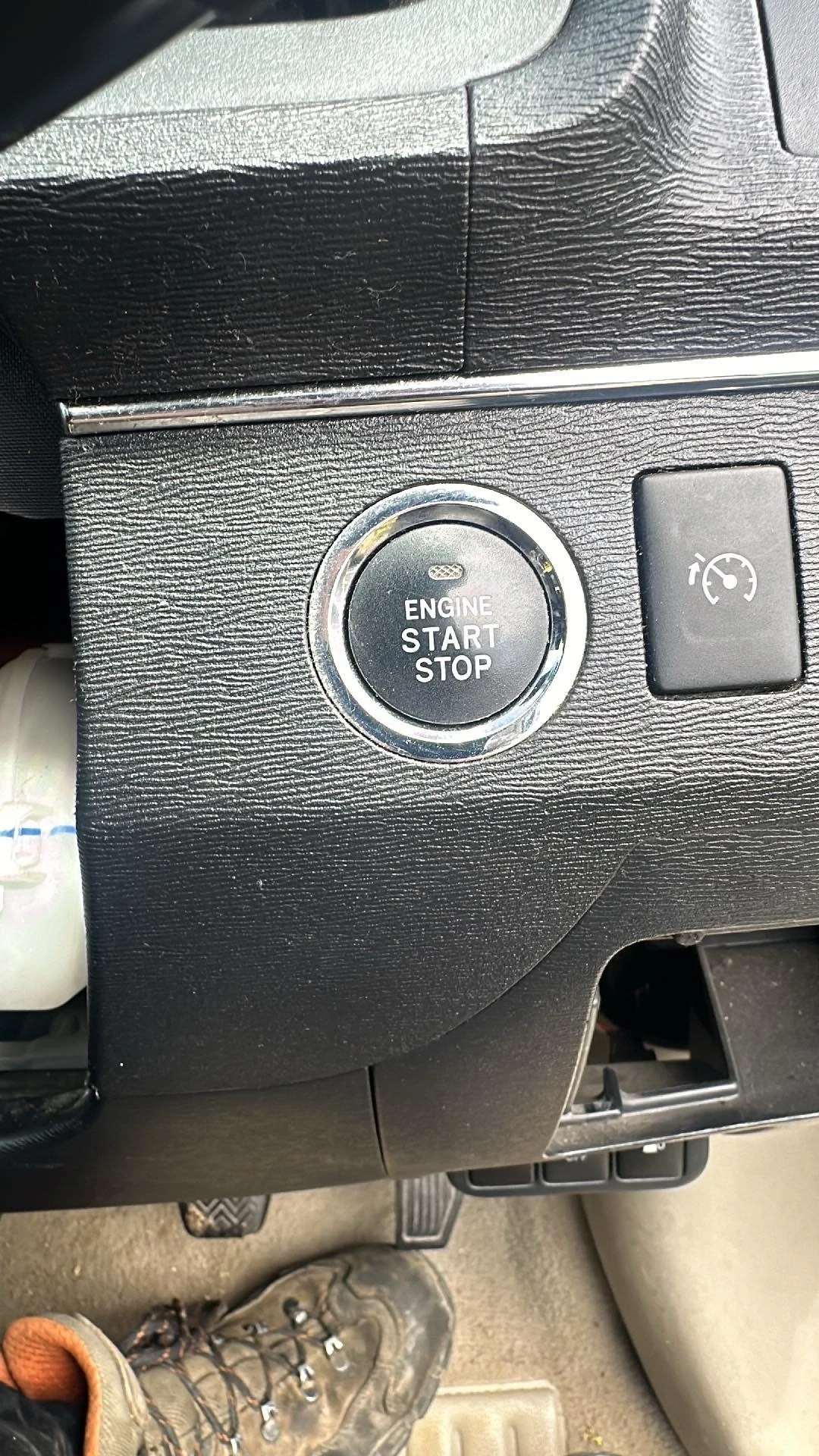      Toyota Avensis  T27 2009-2014   /  ! | Mobile.bg   1