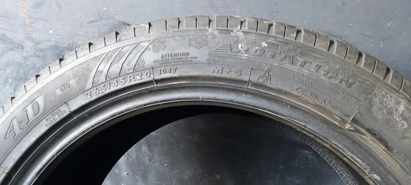 Гуми Зимни 265/45R20, снимка 8 - Гуми и джанти - 35125301