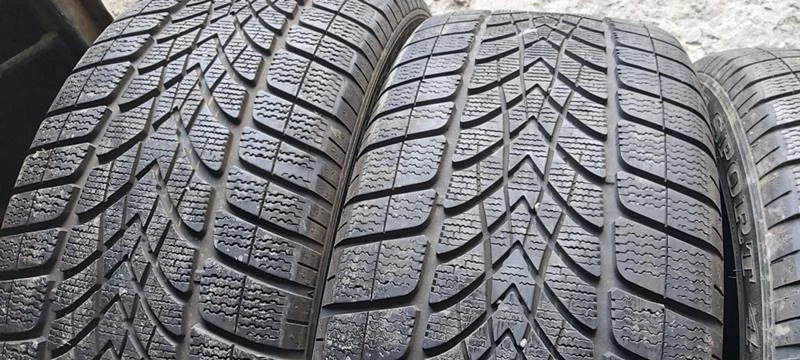 Гуми Зимни 265/45R20, снимка 2 - Гуми и джанти - 35125301