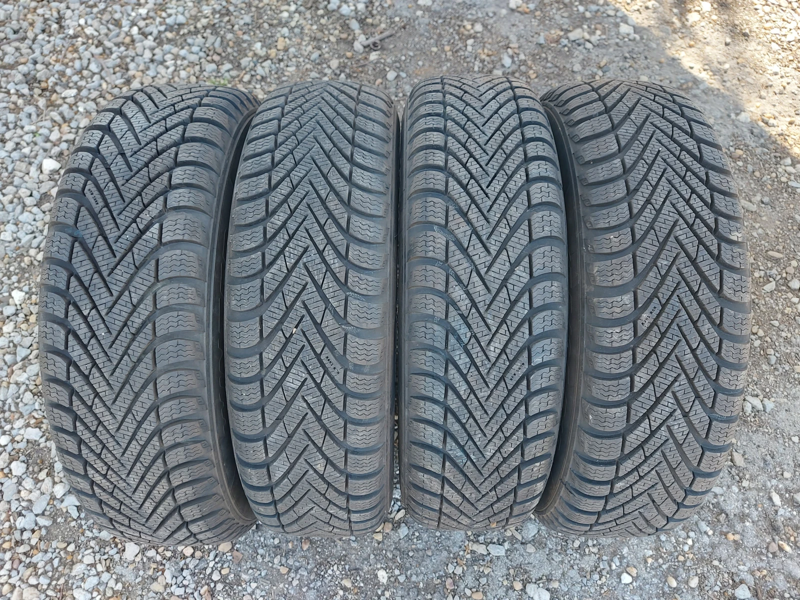 Гуми с джанти Pirelli 175/65R15, снимка 11 - Гуми и джанти - 54224660