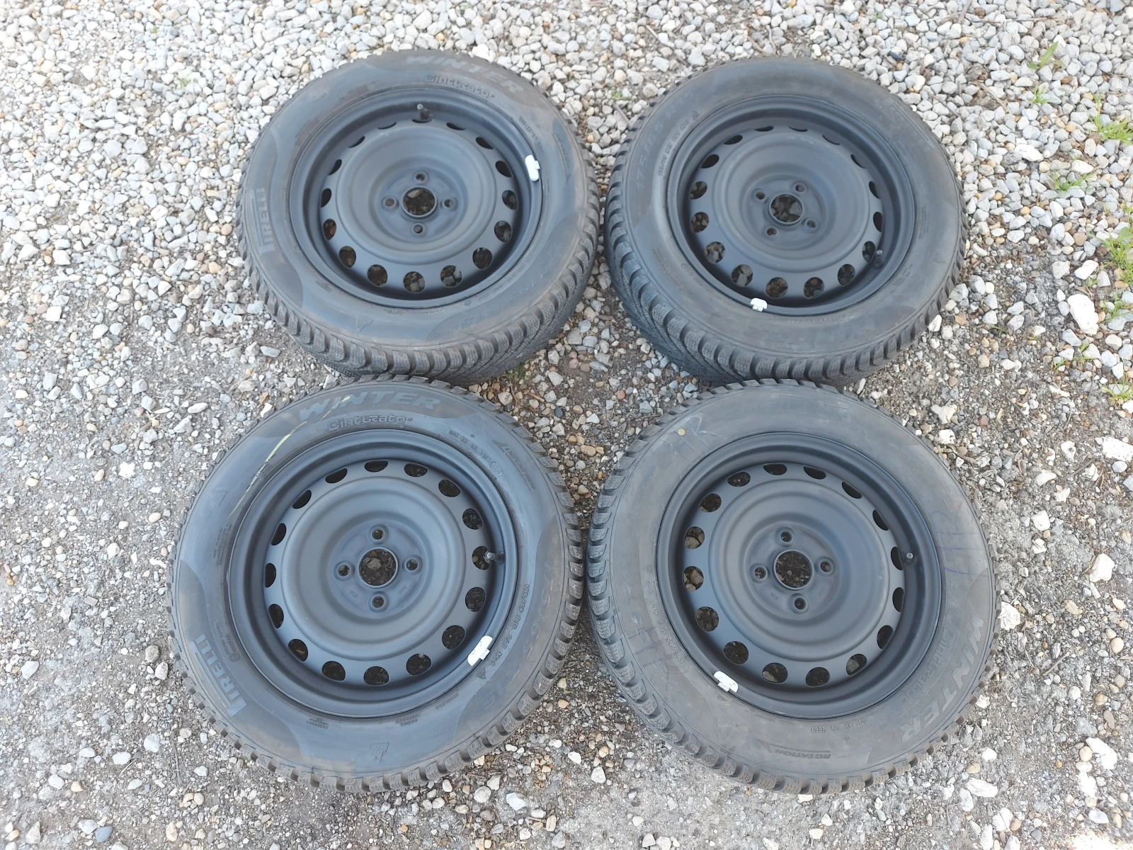Гуми с джанти Pirelli 175/65R15