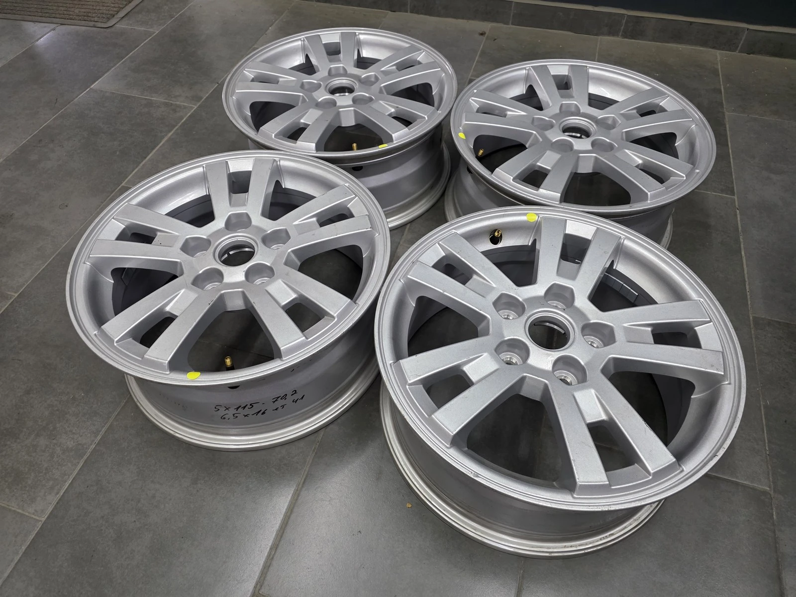 Джанти за Chevrolet, снимка 4 - Гуми и джанти - 56718204