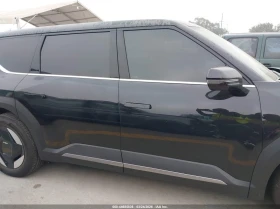 Kia EV9 Light Long Range, снимка 13