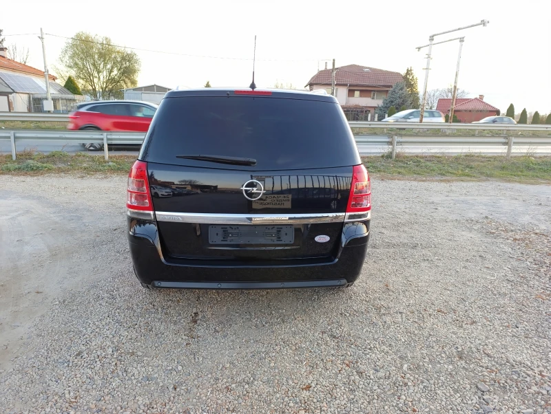 Opel Zafira 1.8i-16v-140кс., снимка 6 - Автомобили и джипове - 47868229