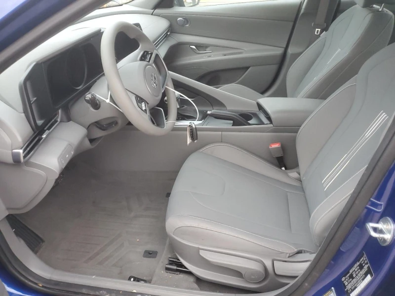 Hyundai Elantra 2.0L 4 Front-wheel Drive, снимка 8 - Автомобили и джипове - 48145938