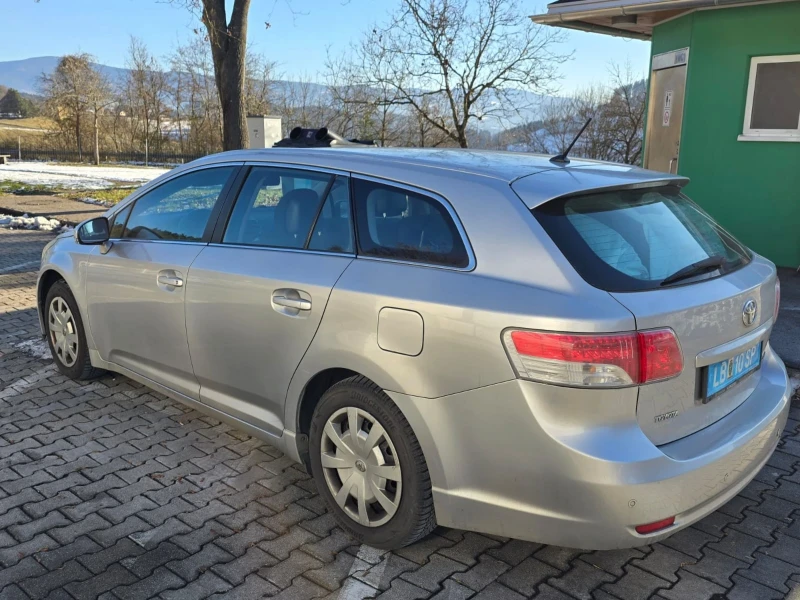 Toyota Avensis 2.0 d4d, снимка 4 - Автомобили и джипове - 48484007