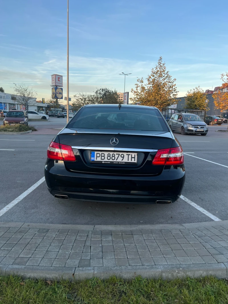 Mercedes-Benz E 500, снимка 6 - Автомобили и джипове - 48904173