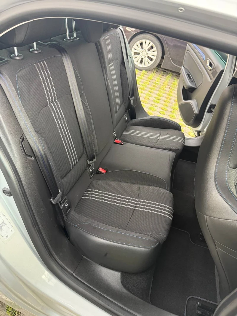 Renault Megane GT Sport 4control, снимка 11 - Автомобили и джипове - 52559177