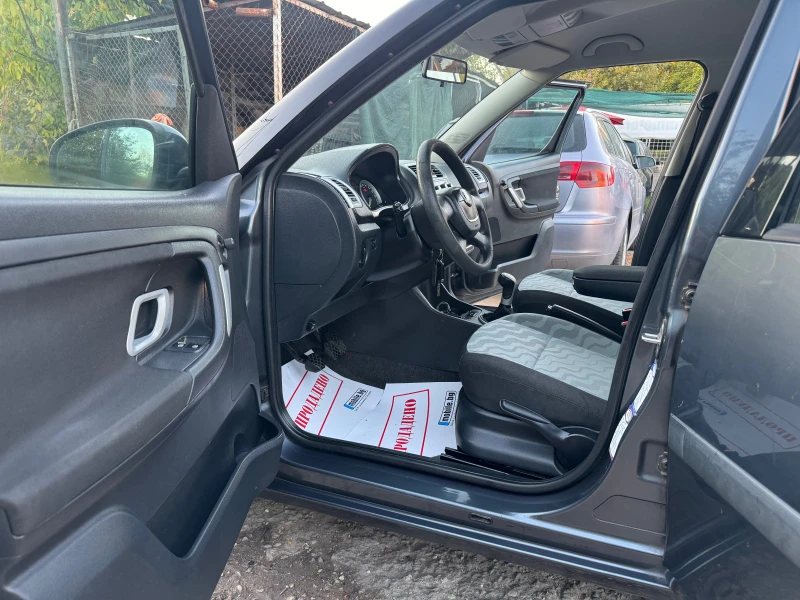 Skoda Roomster 1.6i 101HP GAZOV INJECTION KLIMA 2010G, снимка 10 - Автомобили и джипове - 52441816