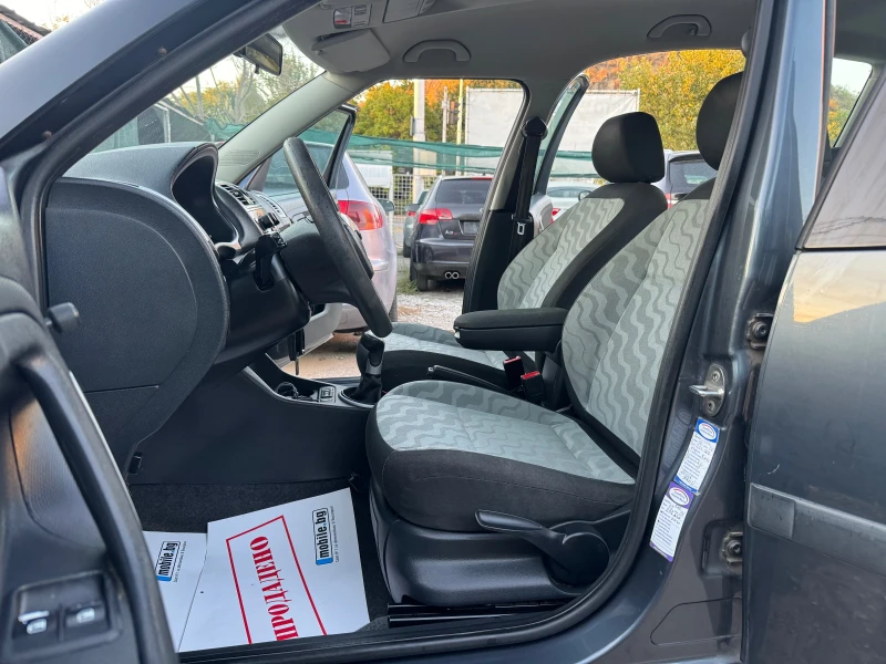 Skoda Roomster 1.6i 101HP GAZOV INJECTION KLIMA 2010G, снимка 12 - Автомобили и джипове - 52441816