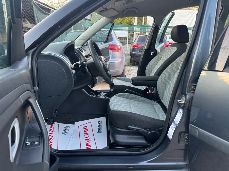 Skoda Roomster 1.6i 101HP GAZOV INJECTION KLIMA 2010G, снимка 11 - Автомобили и джипове - 52441816