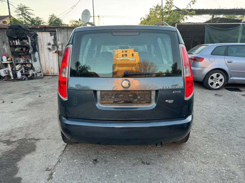 Skoda Roomster 1.6i 101HP GAZOV INJECTION KLIMA 2010G, снимка 8 - Автомобили и джипове - 52441816