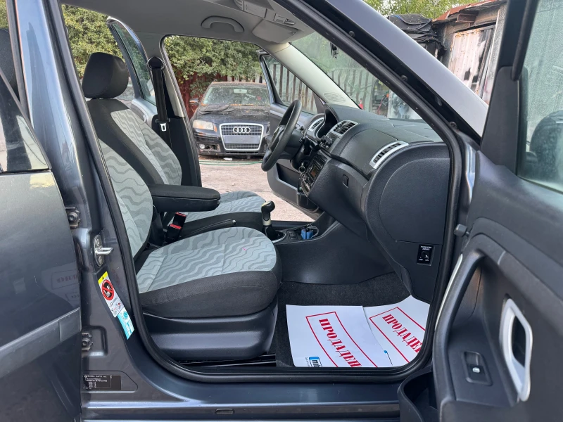 Skoda Roomster 1.6i 101HP GAZOV INJECTION KLIMA 2010G, снимка 16 - Автомобили и джипове - 52441816