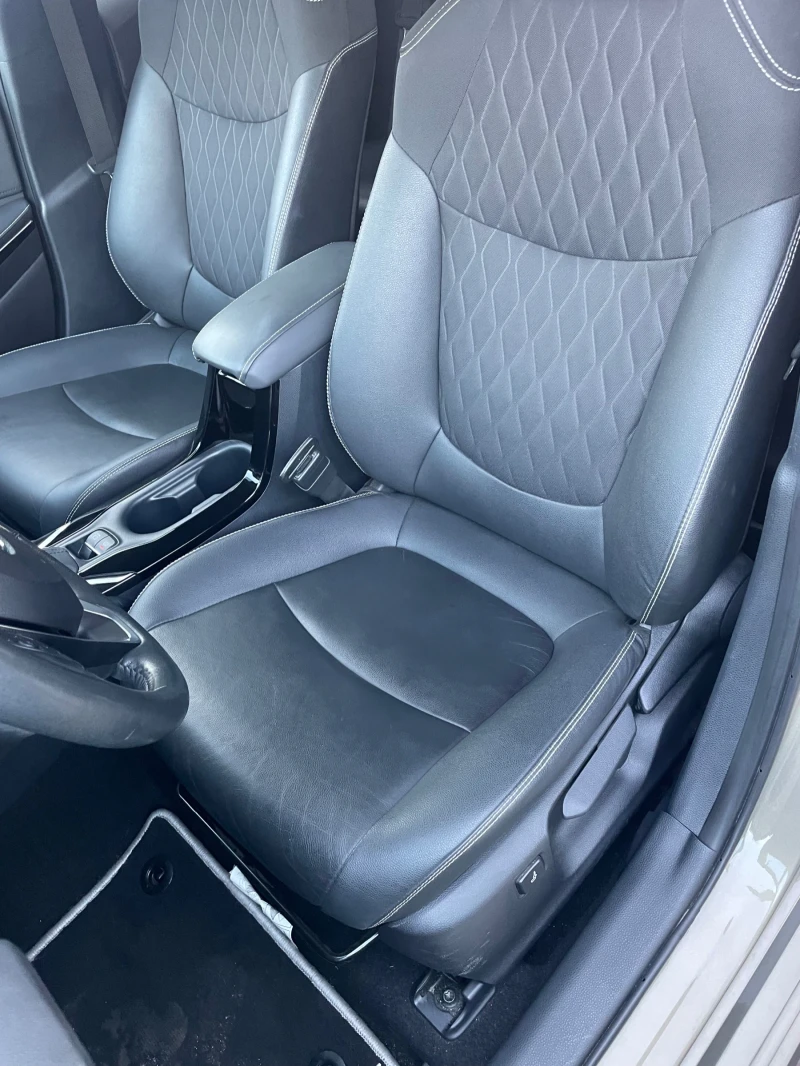 Toyota Corolla 1.8 hibrid, снимка 6 - Автомобили и джипове - 52669729