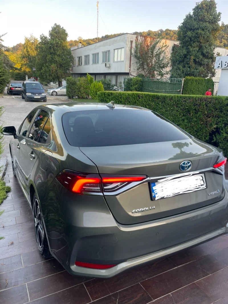 Toyota Corolla 1.8 hibrid, снимка 3 - Автомобили и джипове - 52669729
