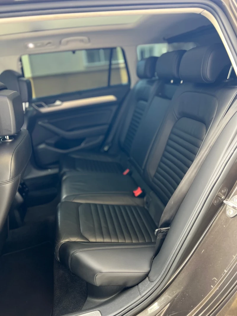 VW Passat 2.0BiTDI, 4Motion, снимка 13 - Автомобили и джипове - 53271109
