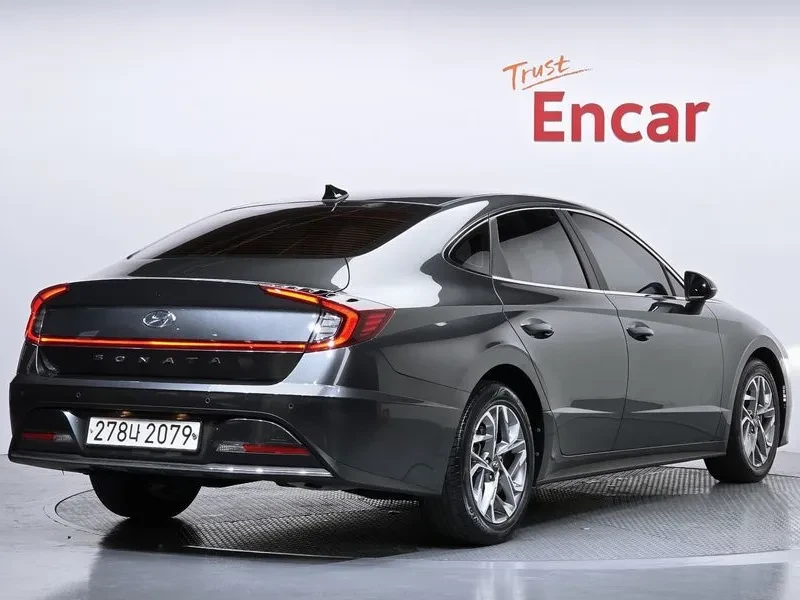 Hyundai Sonata 2.0 PREMIUM, снимка 2 - Автомобили и джипове - 55011962
