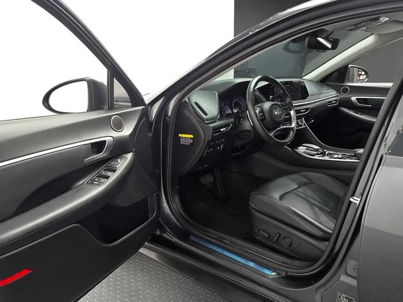 Hyundai Sonata 2.0 PREMIUM, снимка 10 - Автомобили и джипове - 55011962