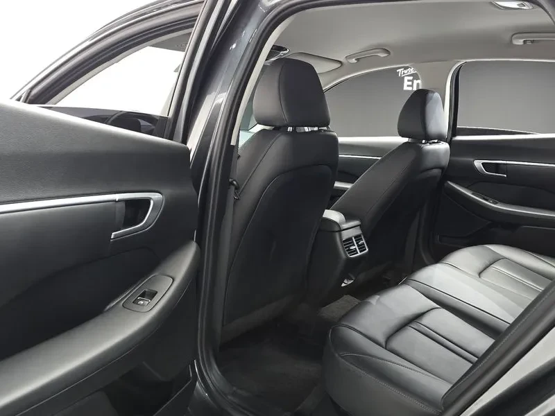 Hyundai Sonata 2.0 PREMIUM, снимка 11 - Автомобили и джипове - 55011962