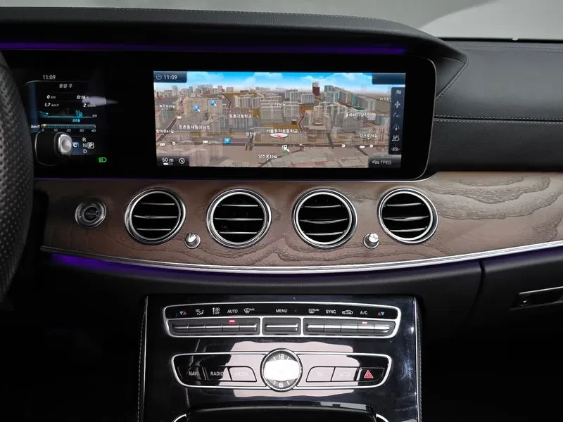 Mercedes-Benz E 300 W213 Exclusive, снимка 13 - Автомобили и джипове - 55750414