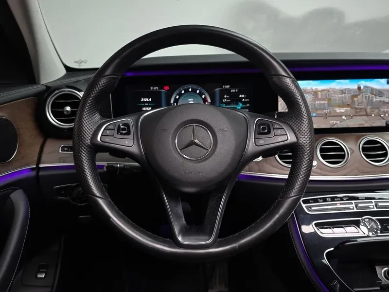 Mercedes-Benz E 300 W213 Exclusive, снимка 12 - Автомобили и джипове - 55750414