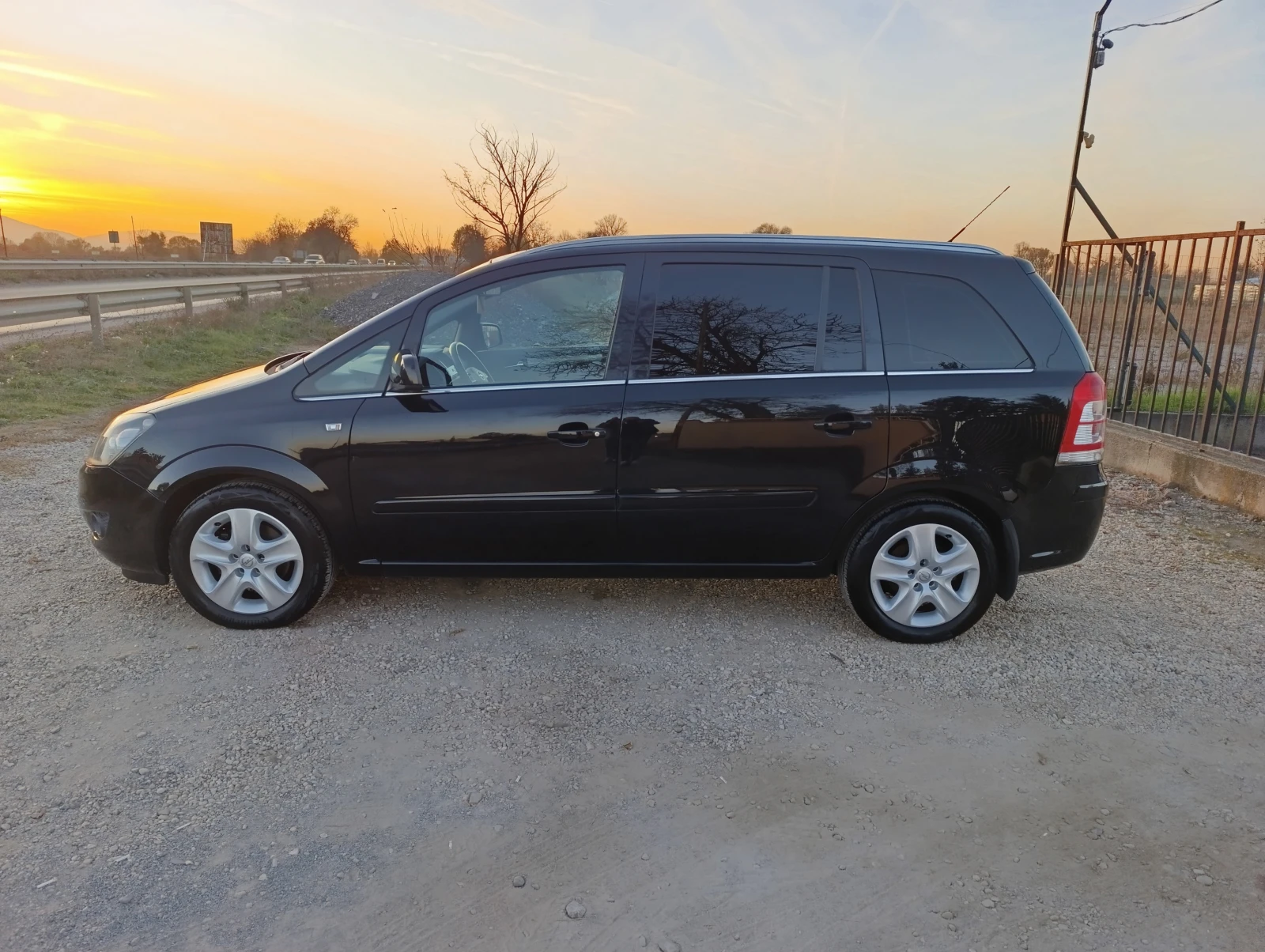 Opel Zafira 1.8i-16v-140кс. - изображение 4