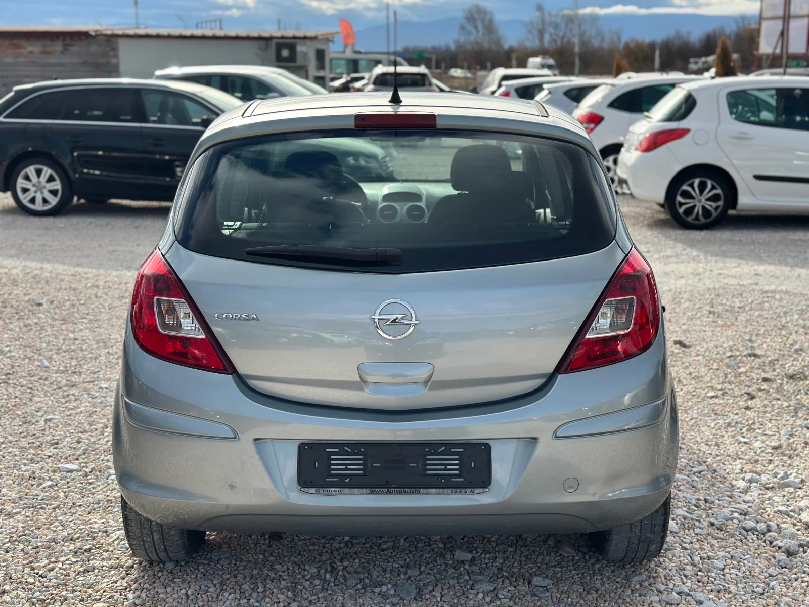 Opel Corsa 1, 2i 85kc 93000km - изображение 5