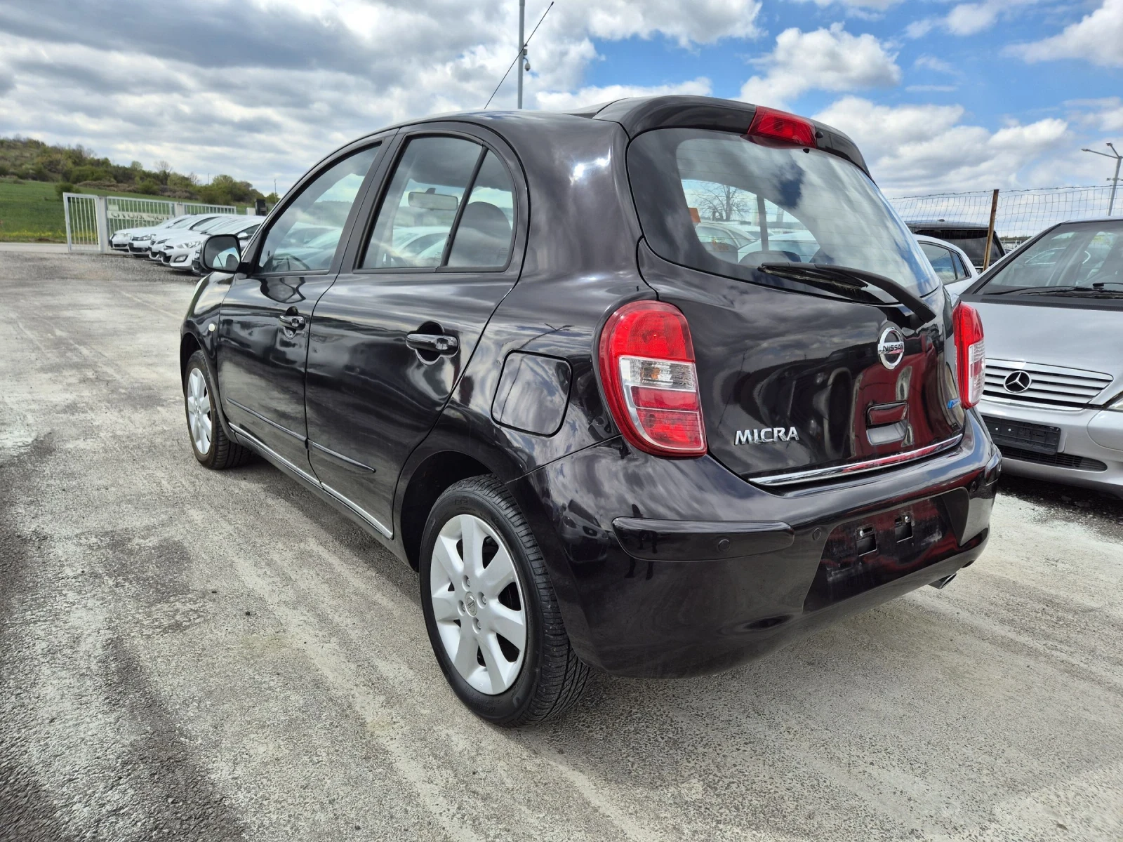 Nissan Micra 1.2i - изображение 3